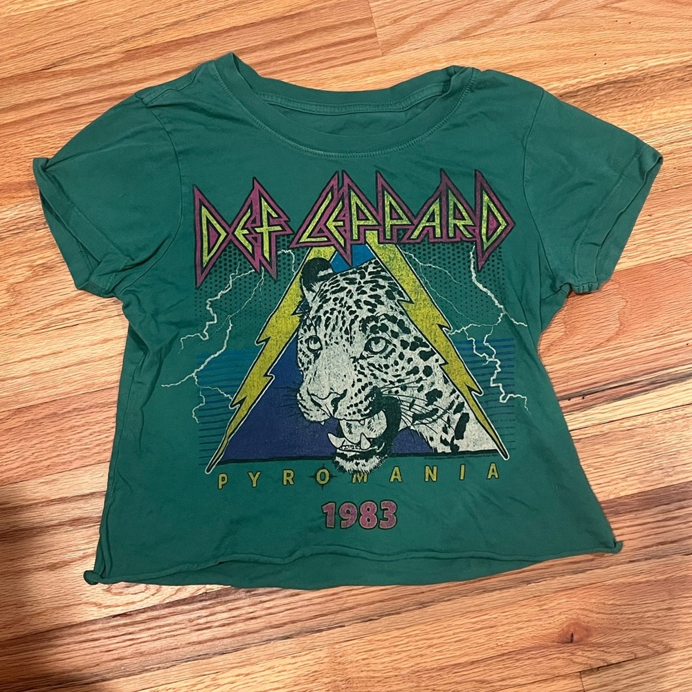 Urban Outfitters Green Def Leppard Graphic Tee